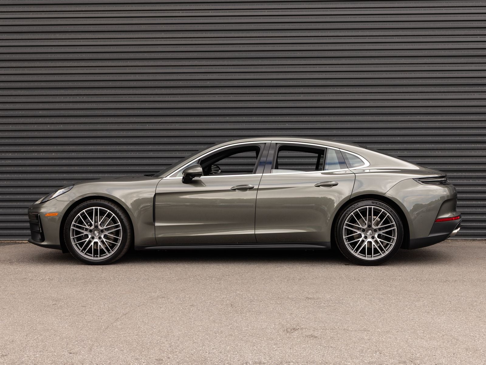 2026 Porsche Panamera — side profile view