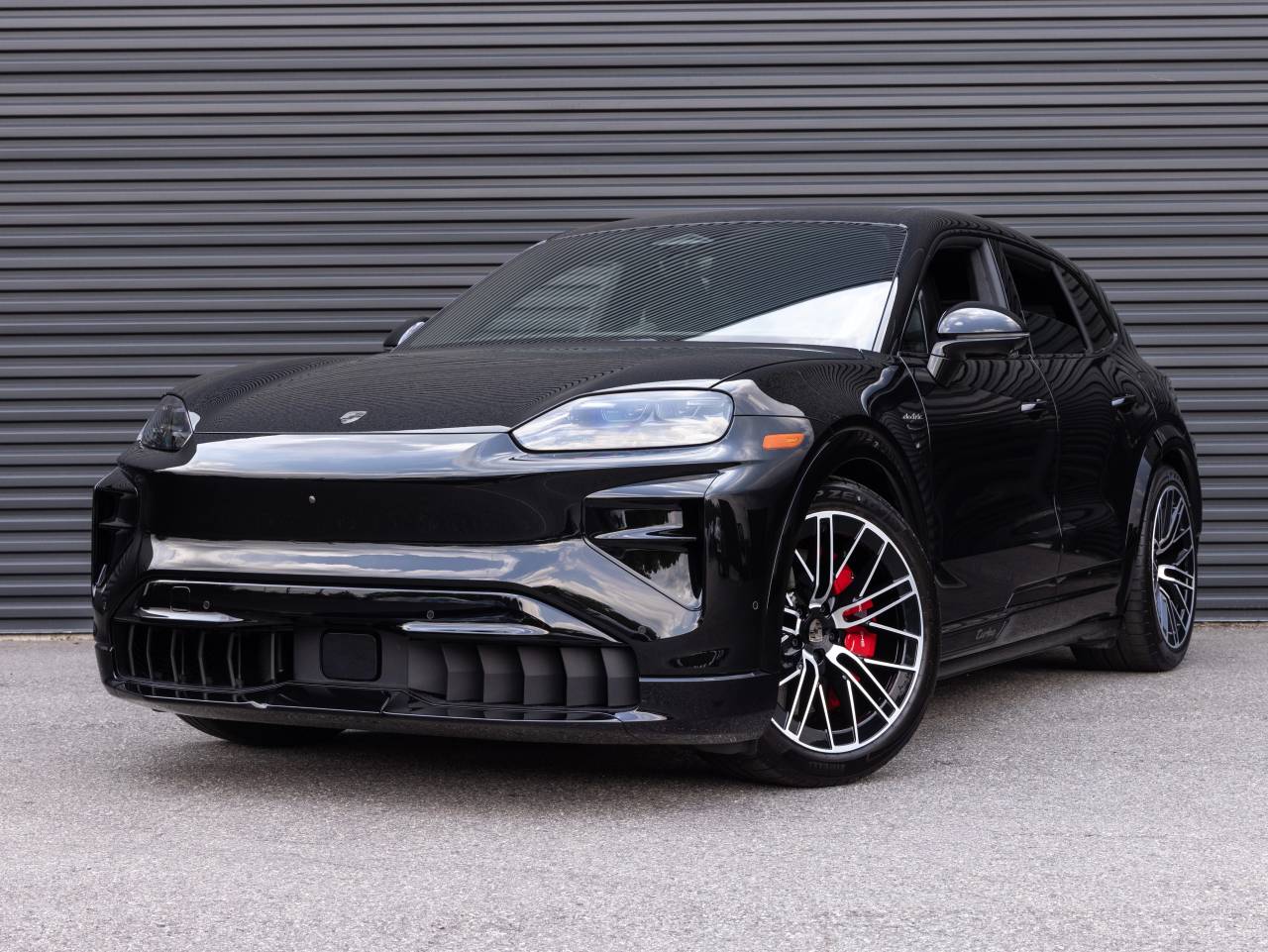 2026 Porsche Cayenne Cayenne Turbo Electric in Chromite Black Metallic — front three-quarter view